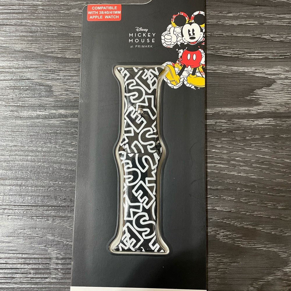 NWT Disney Mickey Watch Strap size 42mm / 44mm / 45mm